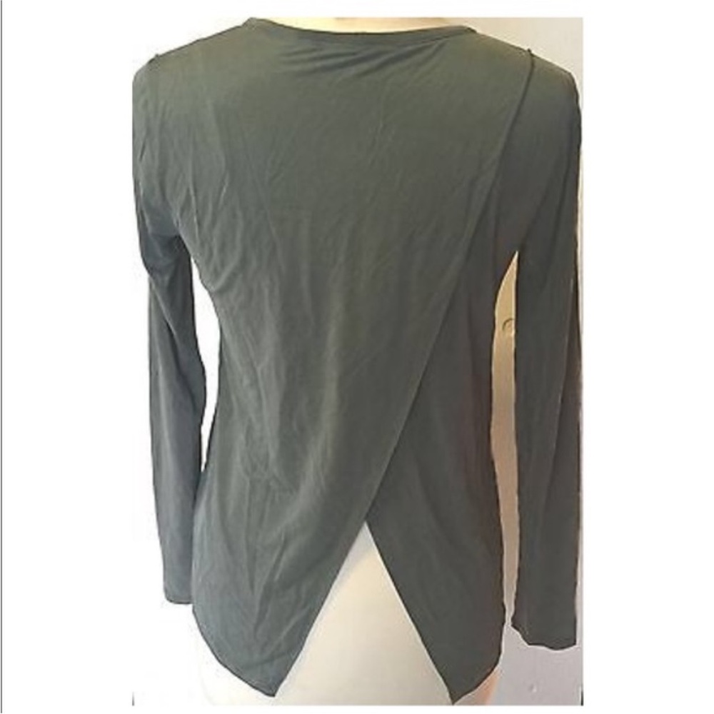 Athleta Ciao Bella Green Split Back Top-Medium. B58